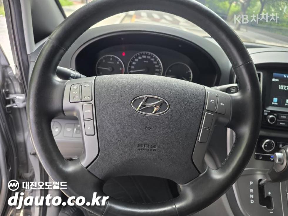 Hyundai Starex — miniaturë 15