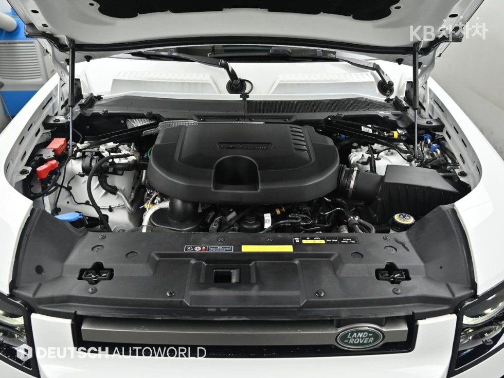 Land Rover Defender — miniaturë 6