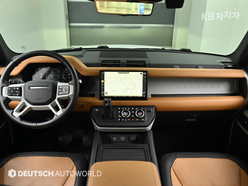 Land Rover Defender — miniaturë 7