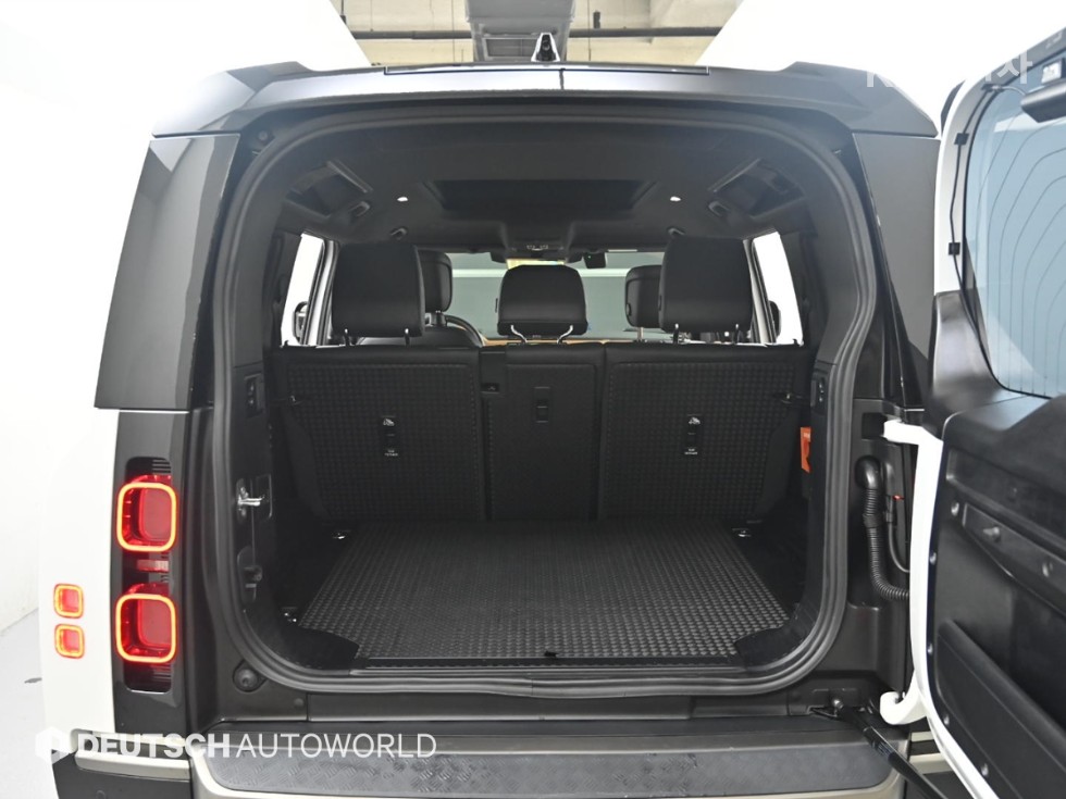 Land Rover Defender — miniaturë 19