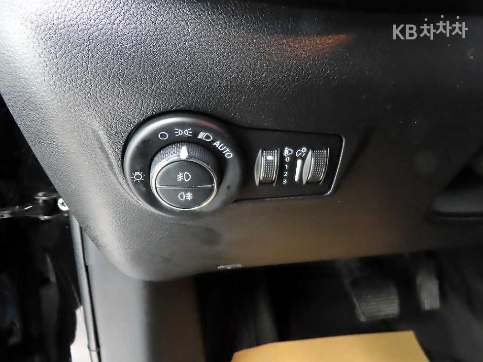 Jeep Compass — miniaturë 13