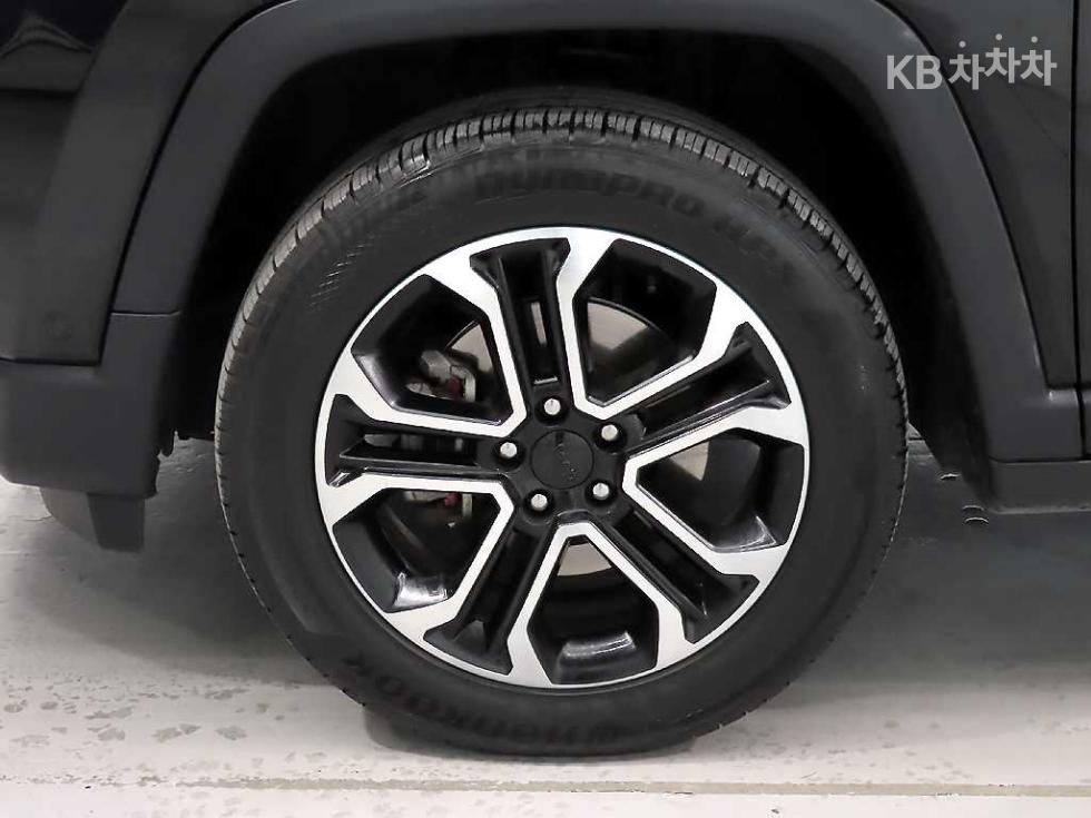 Jeep Compass — miniaturë 20