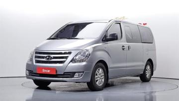 Hyundai Starex 12-Seater Wagon Smart — foto 1