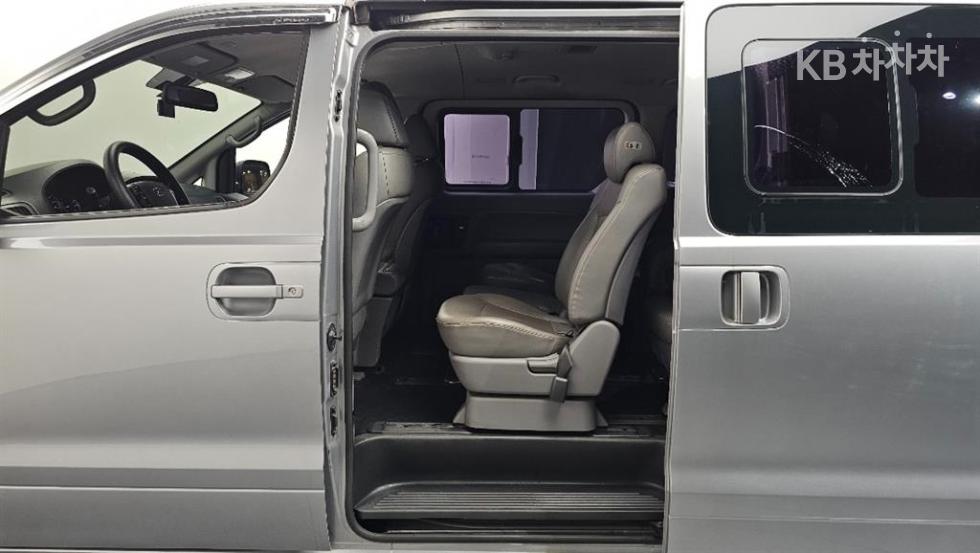 Hyundai Starex — miniaturë 12
