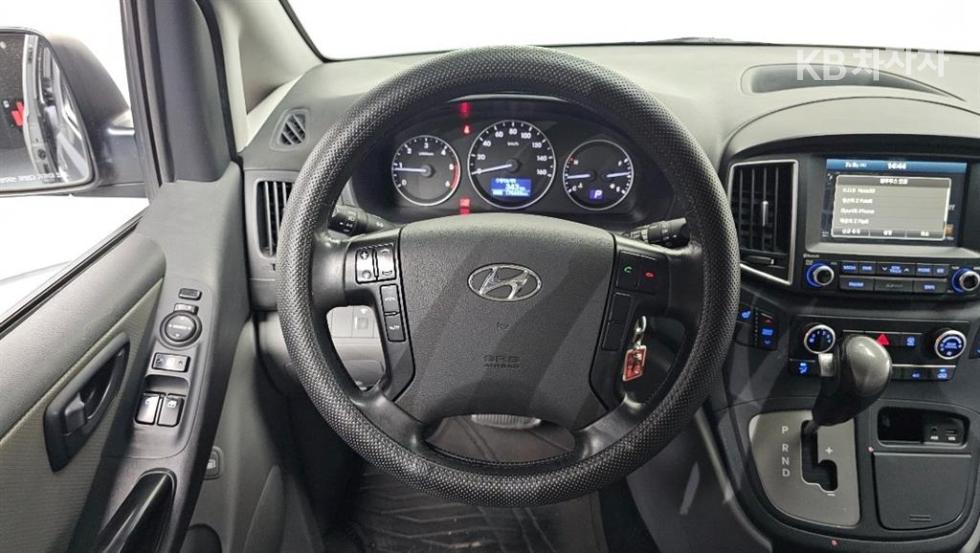 Hyundai Starex — miniaturë 13