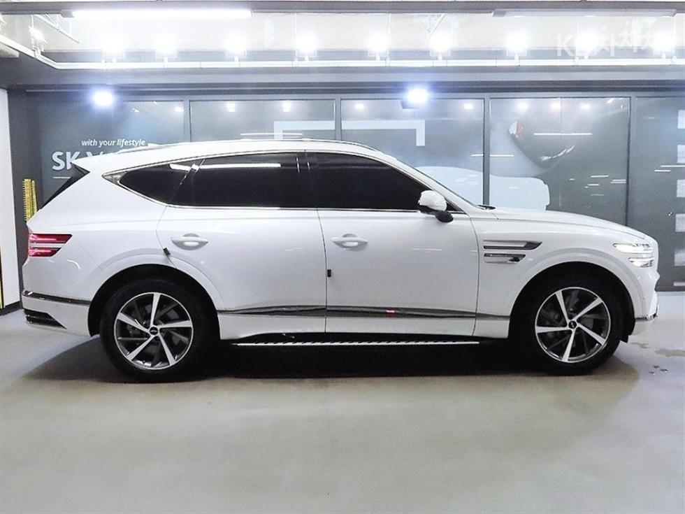 2025 Genesis GV80 photo
