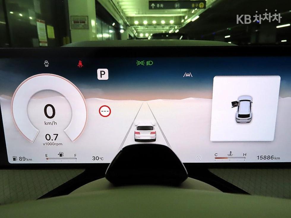 2025 Genesis GV80 photo