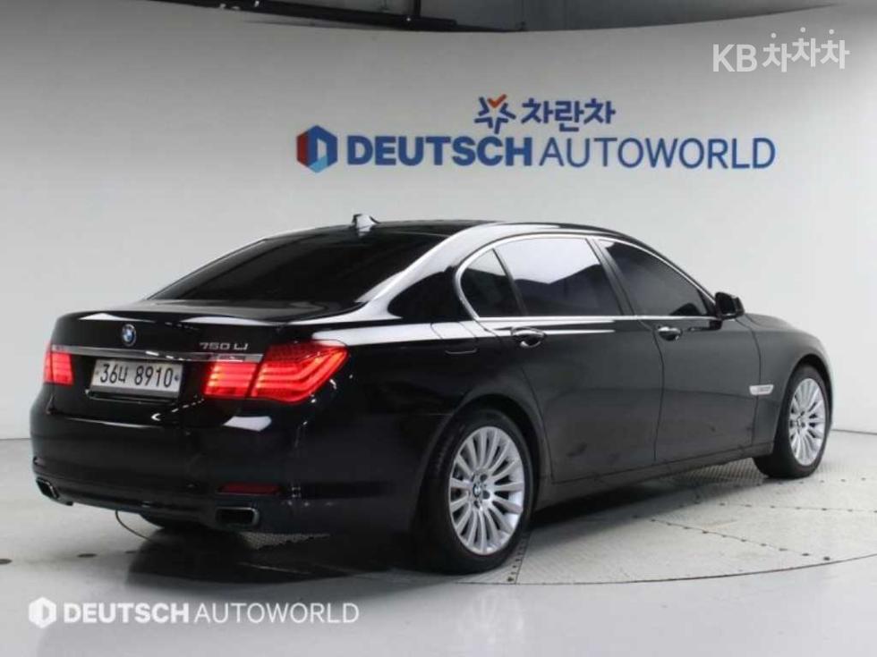 2010 BMW BMW 7 photo