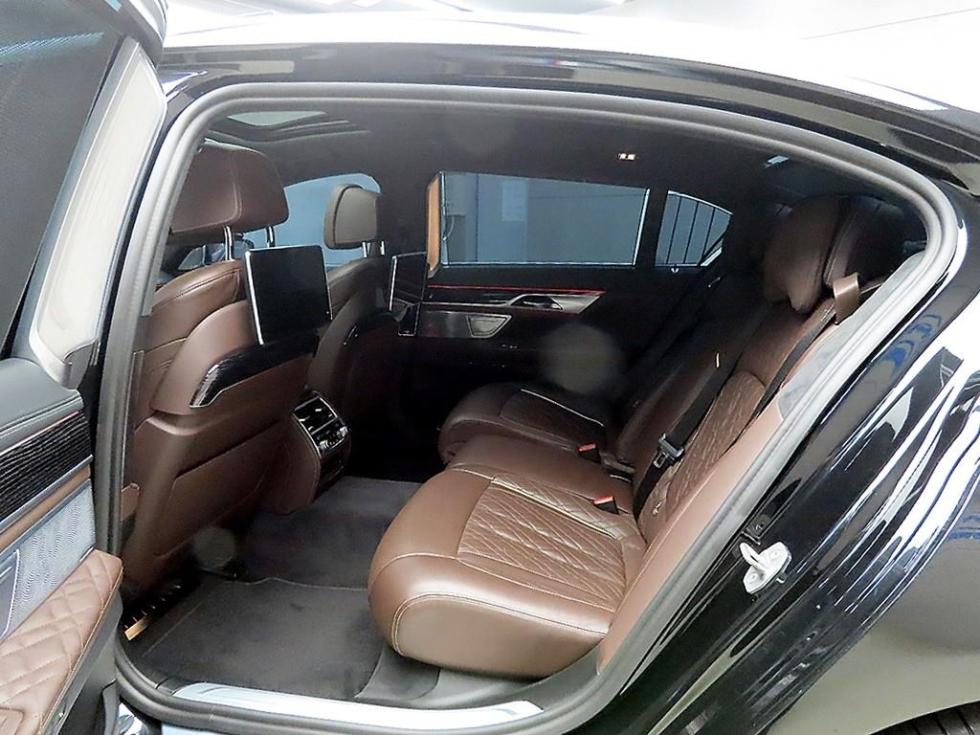2022 BMW BMW 7 (G11) photo
