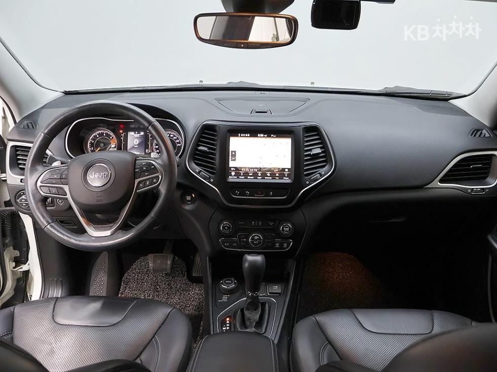 Jeep Cherokee — miniaturë 5