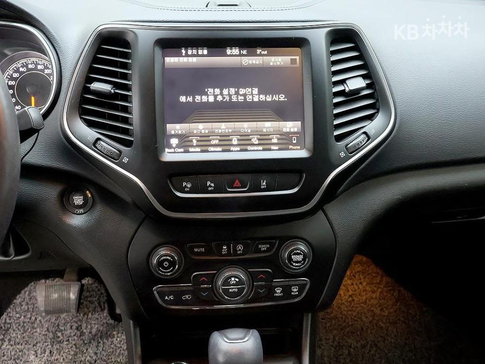 Jeep Cherokee — miniaturë 9