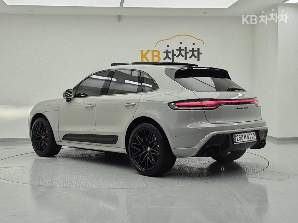 Porsche Macan — miniaturë 3