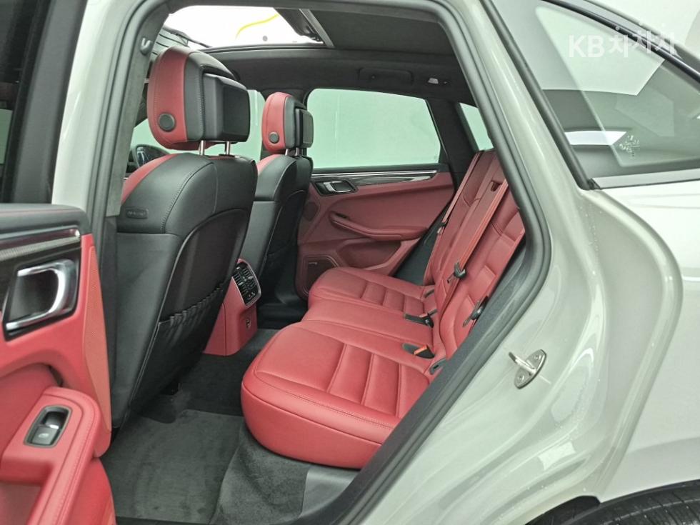 Porsche Macan — miniaturë 12
