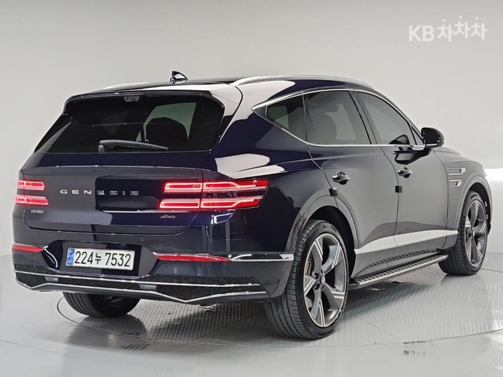 2024 Genesis GV80 photo