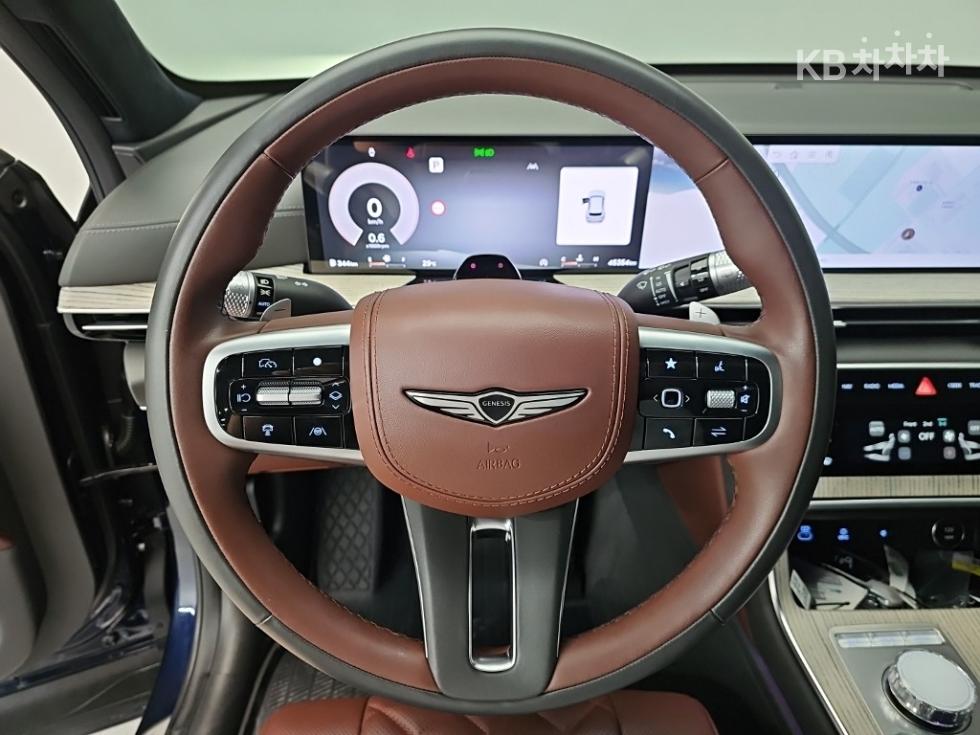 2024 Genesis GV80 photo