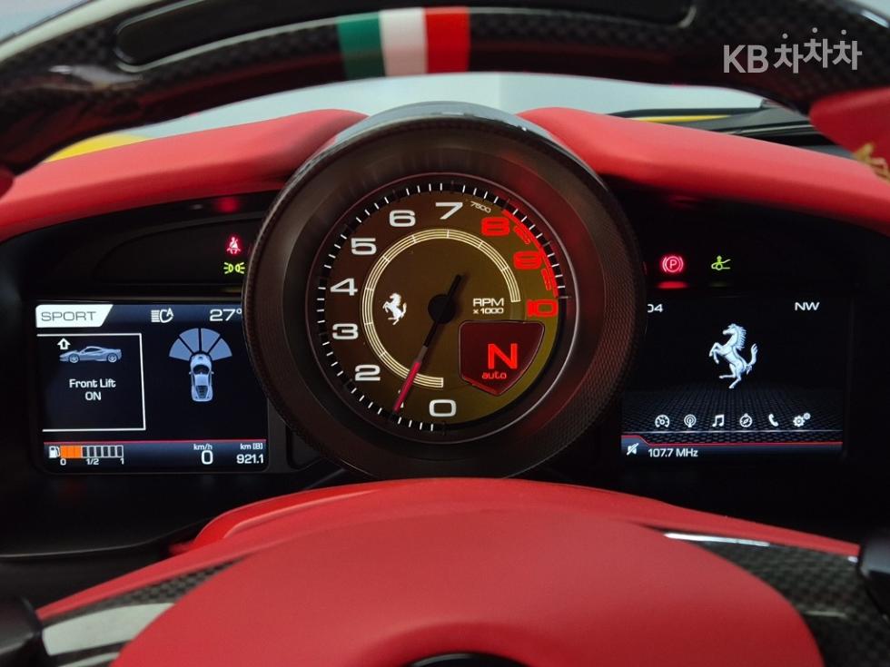 Ferrari F8 Tributo — miniaturë 6