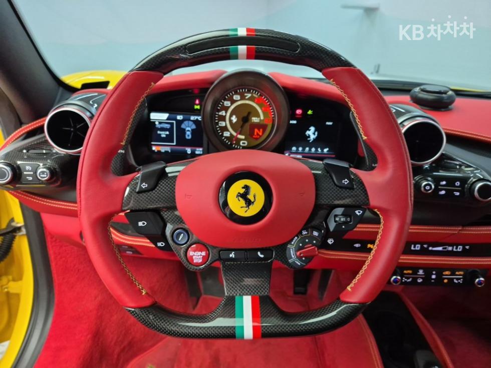 Ferrari F8 Tributo — miniaturë 9