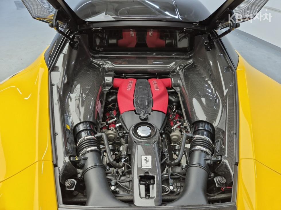 Ferrari F8 Tributo — miniaturë 18