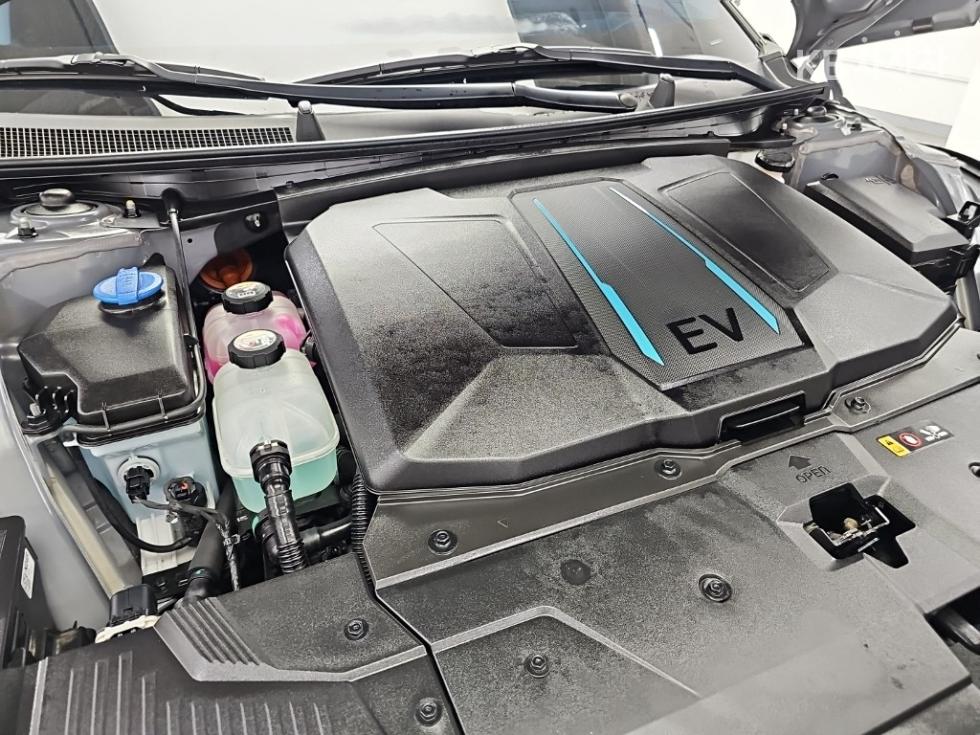Hyundai IONIQ 5 — miniaturë 5