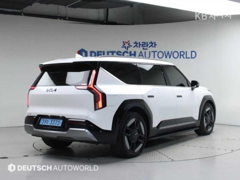Kia EV9 — miniaturë 2