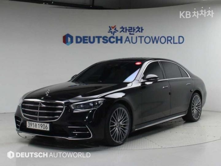 Mercedes S Class W223 S500 4Matic basic model