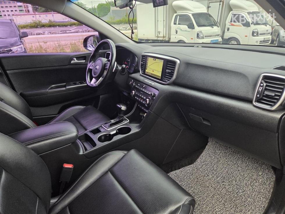 Kia Sportage — miniaturë 8