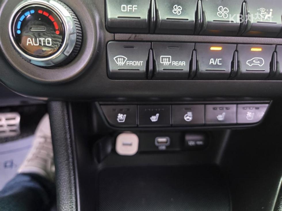 Kia Sportage — miniaturë 18