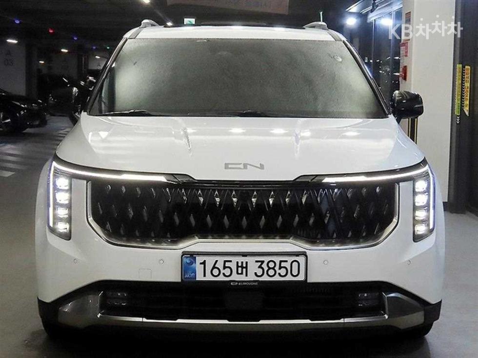 2024 Kia 4 photo