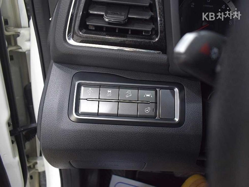 SsangYong Tivoli — miniaturë 8