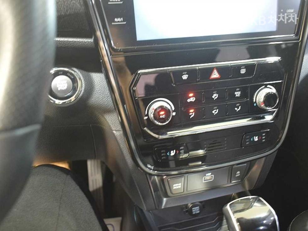 SsangYong Tivoli — miniaturë 13