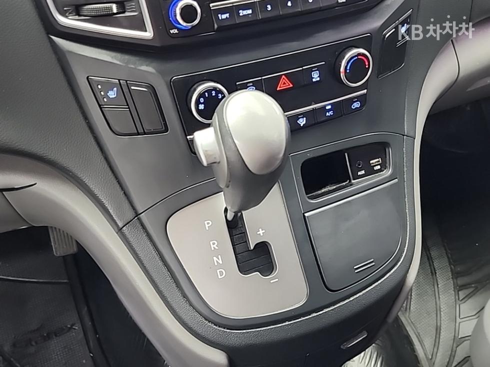 Hyundai Starex — miniaturë 8