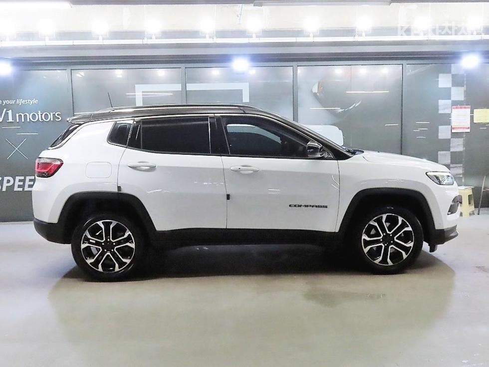 Jeep Compass — miniaturë 3