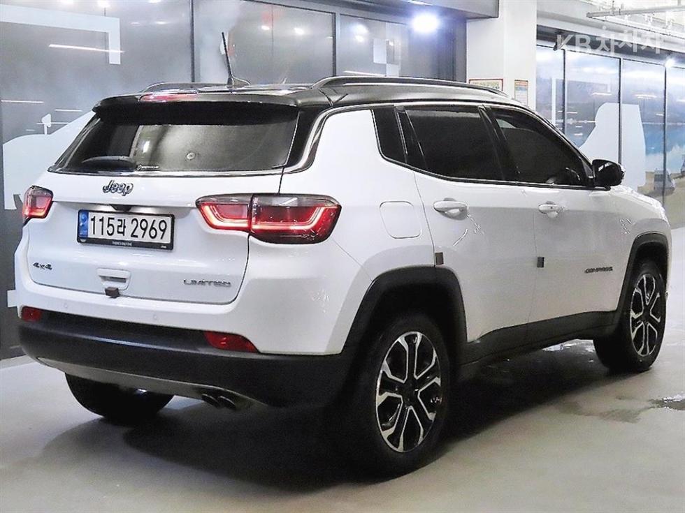 Jeep Compass — miniaturë 4