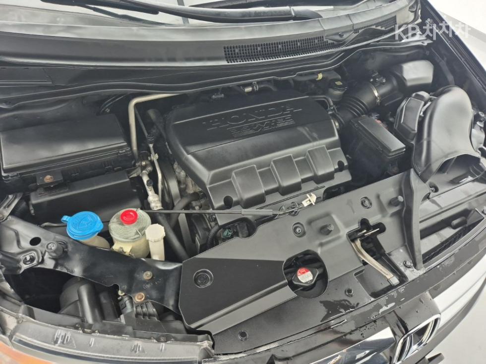 Honda Odyssey — miniaturë 6