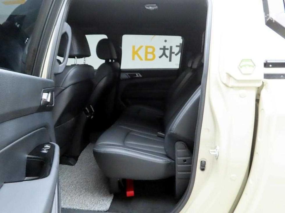 SsangYong Rexton — miniaturë 14