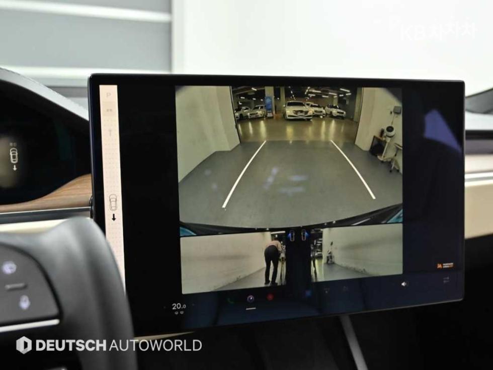 Tesla Model S — miniaturë 10