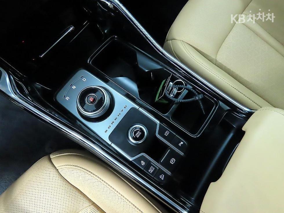 Kia Sorento — miniaturë 10