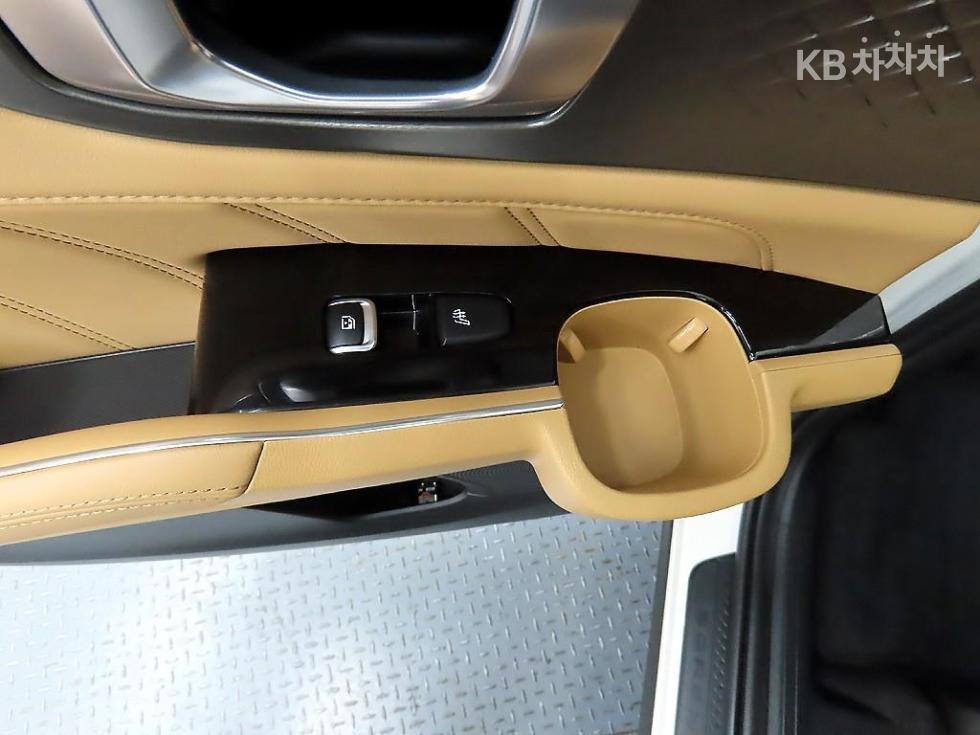 Kia Sorento — miniaturë 12
