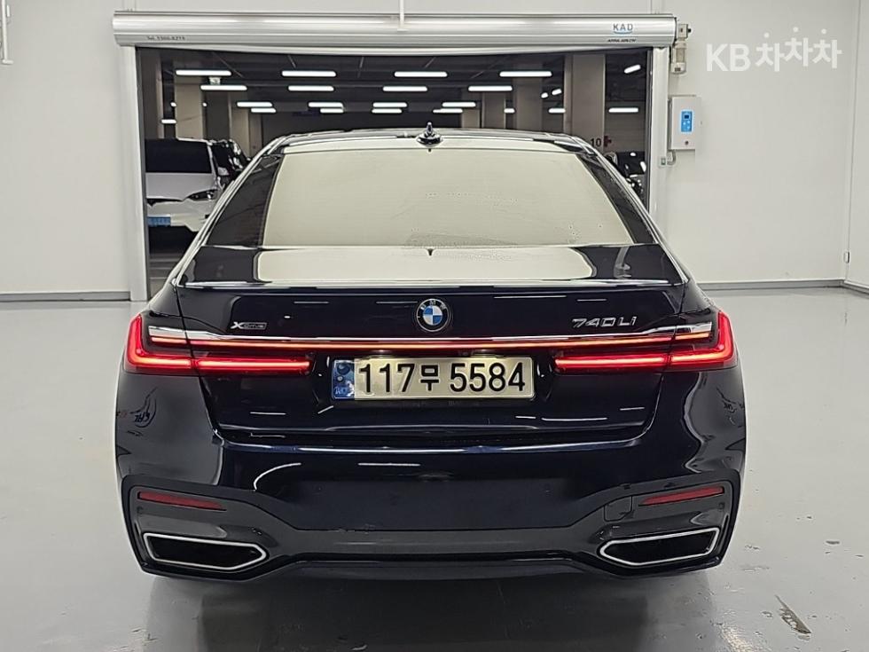 2021 BMW BMW 7 (G11) photo