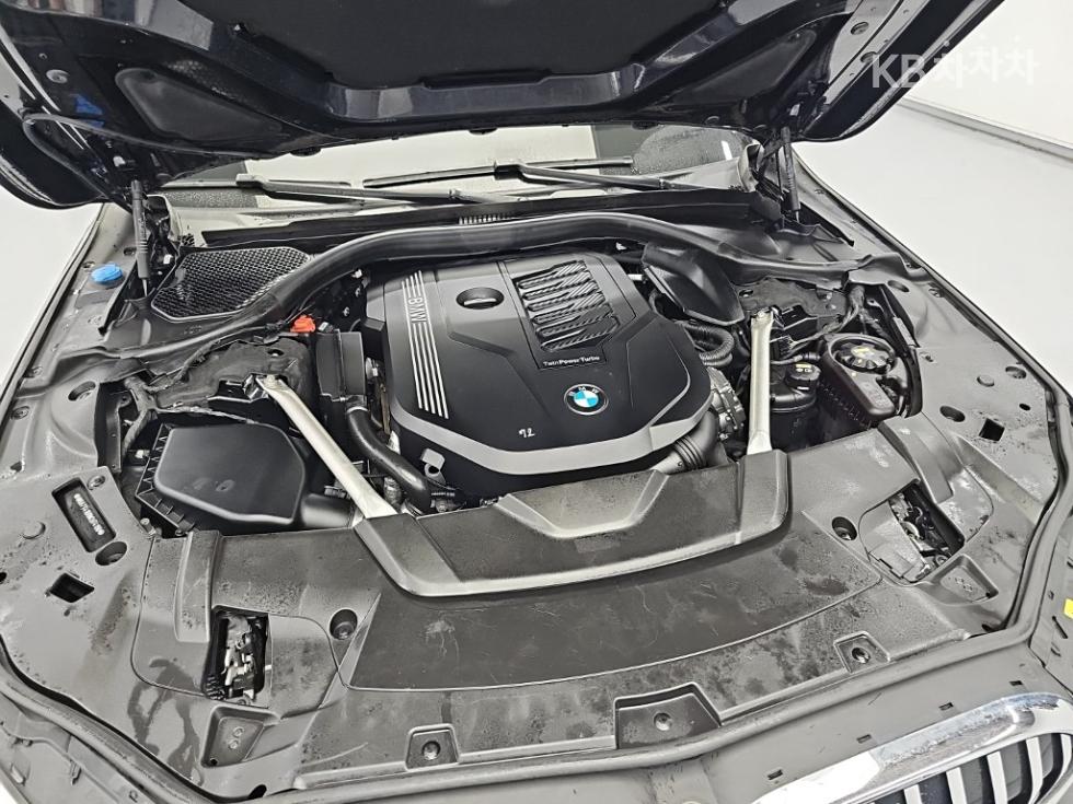2021 BMW BMW 7 (G11) photo