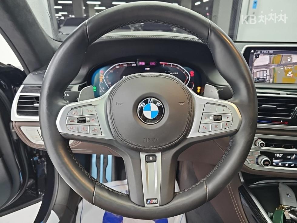 2021 BMW BMW 7 (G11) photo