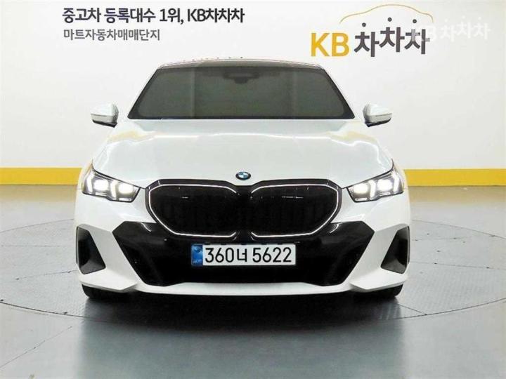 BMW 5er 530i xDrive — foto 1