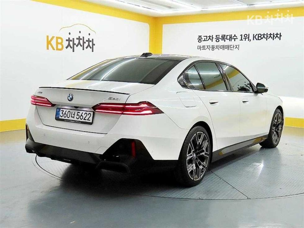 BMW 5er — miniaturë 4