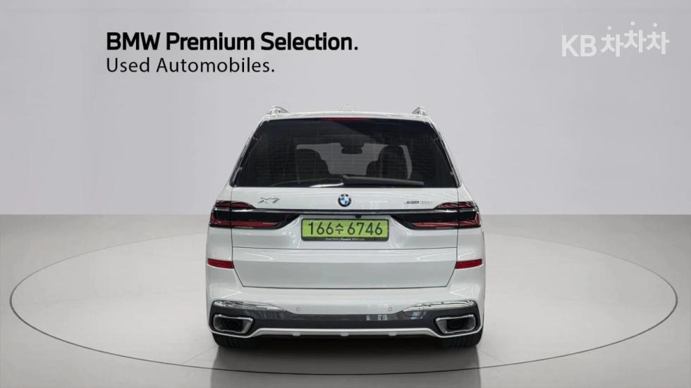 BMW X7 — miniaturë 4