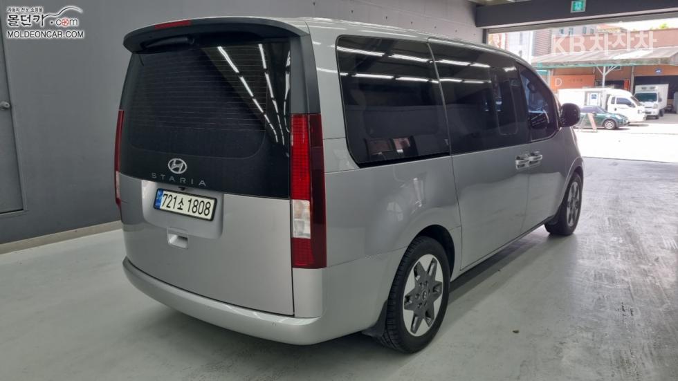 Hyundai Staria — miniaturë 2