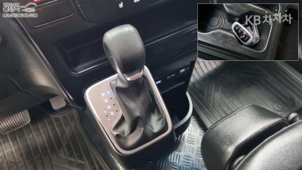 Hyundai Staria — miniaturë 14