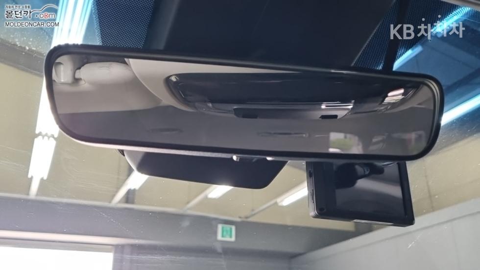 Hyundai Staria — miniaturë 15
