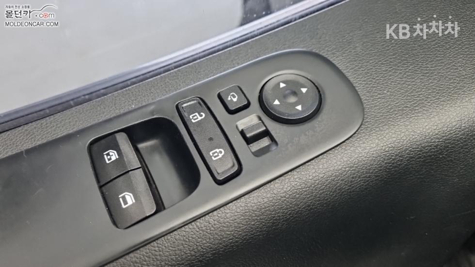 Hyundai Staria — miniaturë 17