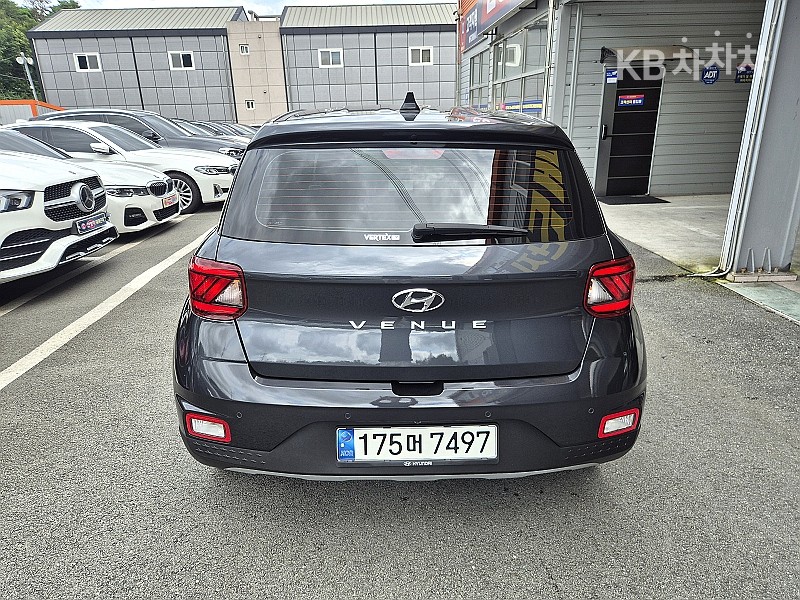 Hyundai Venue — miniaturë 5
