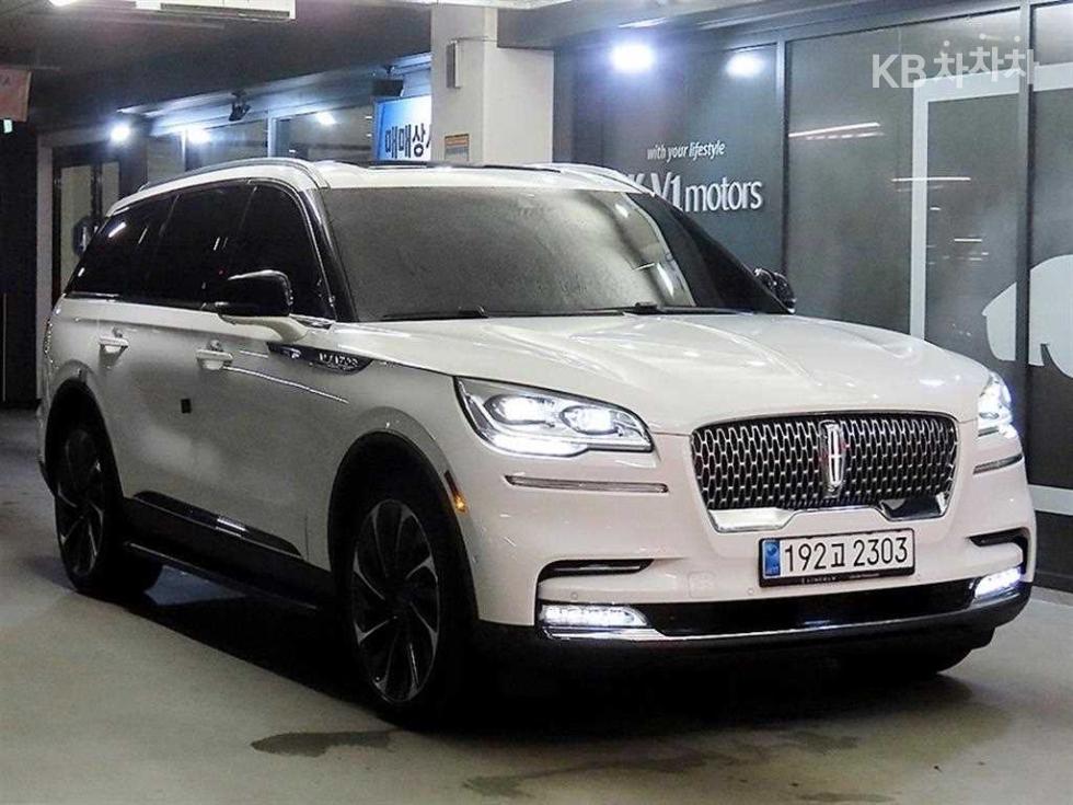 2023 Lincoln 2(U611) photo